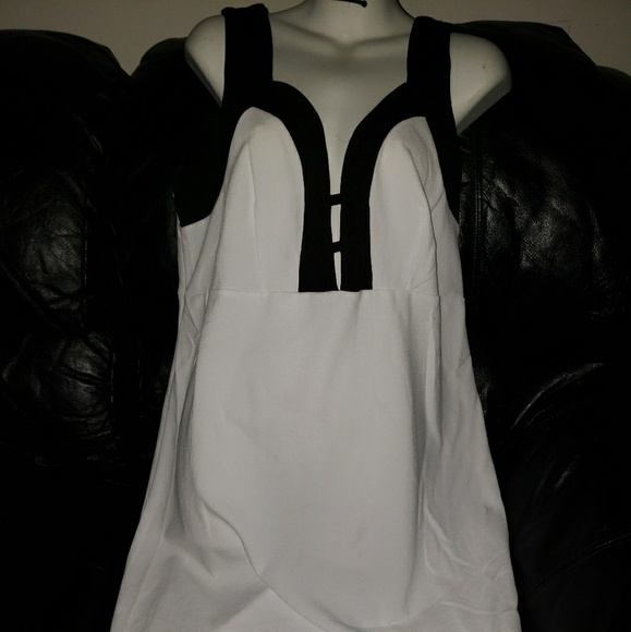 💕💚Sleeveless Dress Black & White 👗 ➡New! - Picture 2 of 2